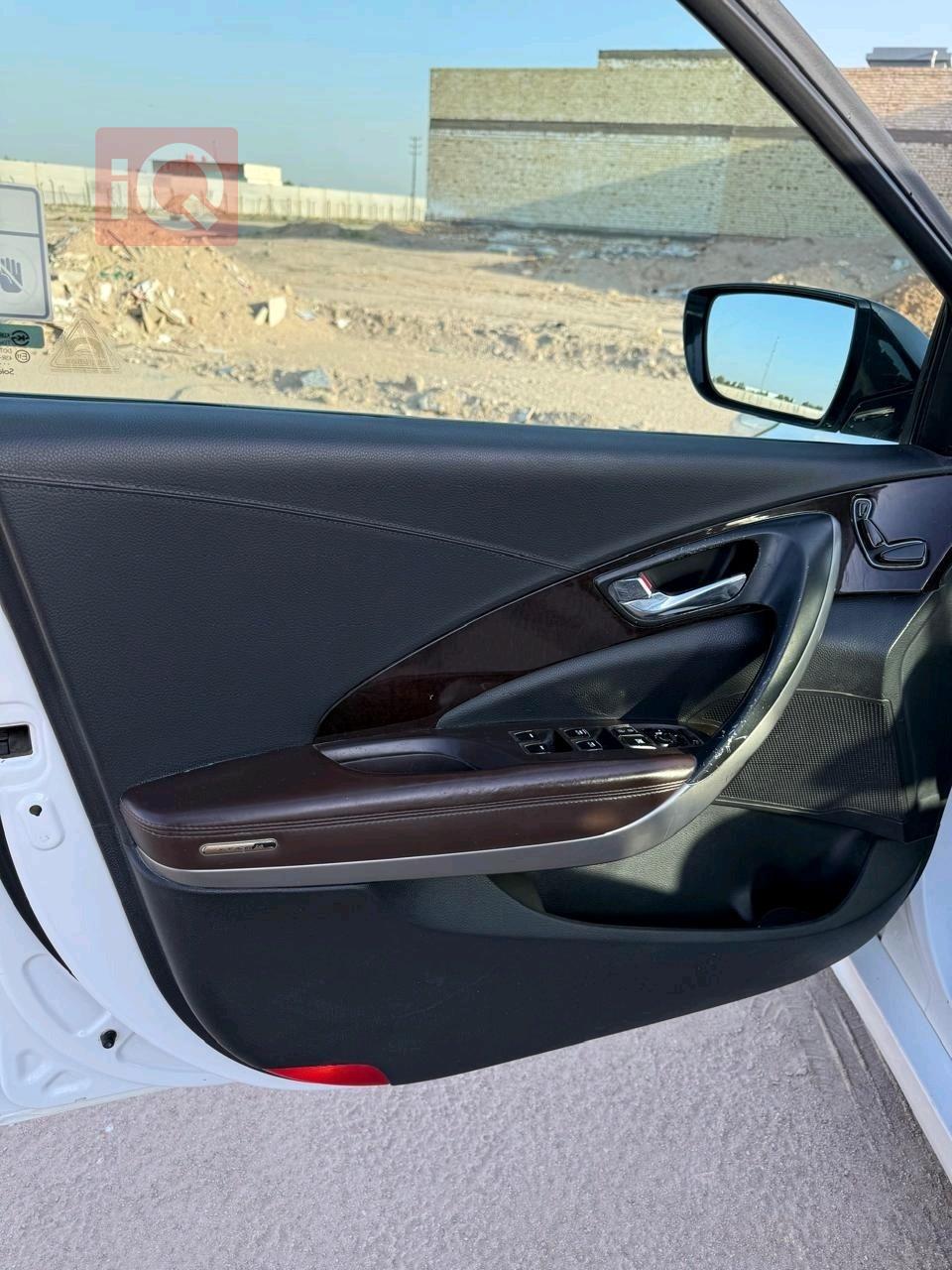 هيونداي أزيرا